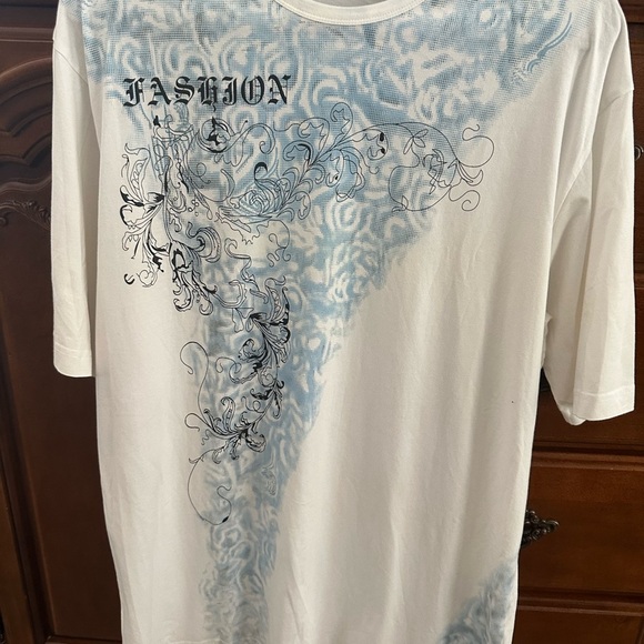 Mantmax Fashion White and Blue Graphic Men's Shirt. - Picture 1 of 8